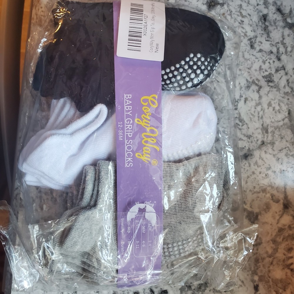 NEW 12-36 mos. Baby Grip Socks 12 Pairs*